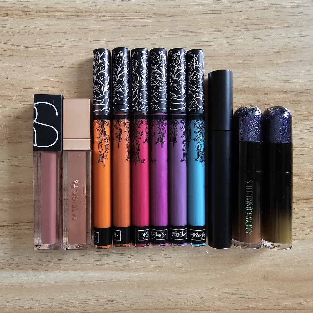 LAST CHANCE: Liquid Lipstick bundle